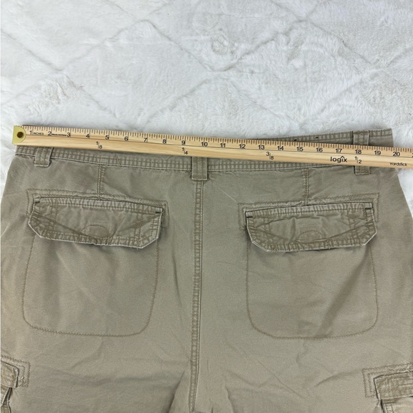 Trilogy Men's Khaki Cargo Shorts SZ 38 - Picture 8 of 9